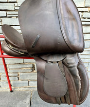 Load image into Gallery viewer, 17” Medium Kings Saddlery GP Saddle - Brown