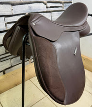 Load image into Gallery viewer, 17” MW/Changeable Gullet Wintec 500 VSD GP Saddle - Brown - Cair