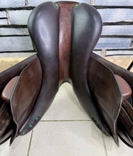 Load image into Gallery viewer, 17” +1 (MW) Equipe Synergy Jump Saddle - Brown - Double Flap