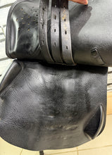 Load image into Gallery viewer, 17 1/2” MW Eric Thomas Jump Saddle - Black