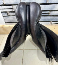 Load image into Gallery viewer, 17” Medium Ideal International Event Saddle - Brown