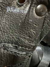 Load image into Gallery viewer, Size 2/18” Changeable Gullet Width 3 Wow Competitor Dressage Saddle - Black