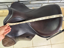 Load image into Gallery viewer, 17” Wide-XW Ideal H&amp;C Cob GP/WH Saddle - Brown