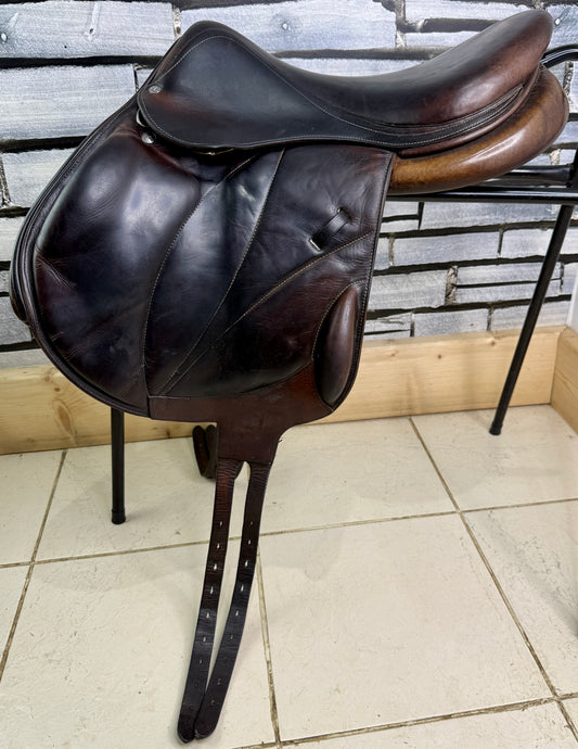 17 1/2” MW Voltaire Lexington Monoflap Jump Saddle -2015- Brown