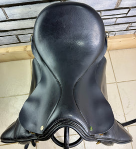 18” MW Ideal Suzannah Dressage Saddle - Black