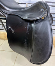 Load image into Gallery viewer, 17 1/2” XW Silhouette Cob WH/VSD/GP Saddle - Black