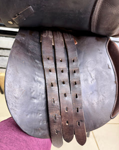 16 1/2” Medium English Close Contact Jump Saddle - Black