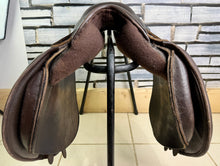 Load image into Gallery viewer, 17 1/2” MN Humphries &amp; Swain Holistic Saddlery GP/Jump Saddle - Brown