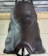 Load image into Gallery viewer, 15” Wide Fylde Hayden English Pony WH/Show Saddle - Brown