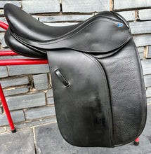 Load image into Gallery viewer, 15 1/2” MW Barnsby WH Saddle - Black
