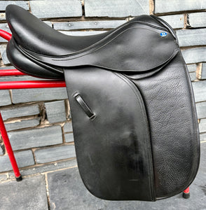 15 1/2” MW Barnsby WH Saddle - Black