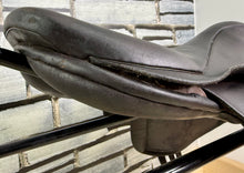 Load image into Gallery viewer, 17” MN Paul Jones Full Tree Racing Saddle - Brown