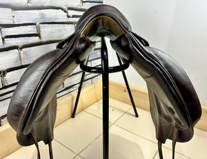 17 1/2” MW Voltaire Adelaide Monoflap Dressage Saddle - Brown