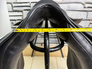 17” Medium/MW Barnsby Dressage Saddle - Black