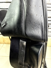 Load image into Gallery viewer, 17” MW Harry Dabbs True Brit Dressage Saddle - Black