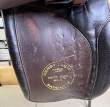 Load image into Gallery viewer, 17” Wide Palaton Derby House Show Ring Mark II Working Hunter Saddle - Brown