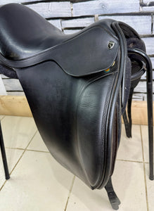 17” XW Nick Dolman Holistic Dressage Saddle - Black