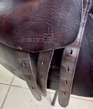 Load image into Gallery viewer, 17 1/2” Wide Albion K2 Adjusta GP Saddle - Brown
