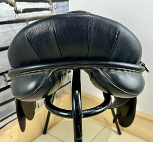 17 1/2” MW Ideal VSD Saddle - Black
