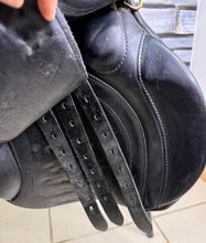 Load image into Gallery viewer, 17 1/2” MW Ideal International Event GP Saddle - Black