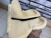 Load image into Gallery viewer, S/H Lemieux Lambskin Wool Half Pad - Natural - Large