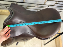 Load image into Gallery viewer, 17 1/2” Wide Ideal Jessica Dressage Saddle - Brown