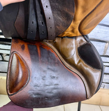 Load image into Gallery viewer, 17 1/2” 28 (MN) Stubben Siegfried C.S. Jump Saddle - Brown