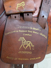 Load image into Gallery viewer, 17 1/2” XW-XXW Frank Baines Balance Zenith Jump Saddle - Tan