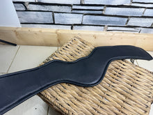 Load image into Gallery viewer, S/H 30” Super Soft Padded Anatomic Leather Mono/Short Girth-Black