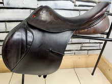 Load image into Gallery viewer, 17 1/2” MW Albion Kontrol Jump Saddle - Brown - Double Flap - Big Blocks