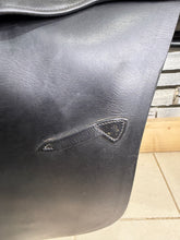 Load image into Gallery viewer, 17 1/2” XW Jeffries Falcon Hawk Event Cob GP Saddle - Black