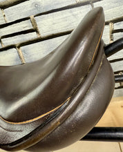 Load image into Gallery viewer, 17” Wide Barnsby Pony Club GP Saddle - Brown