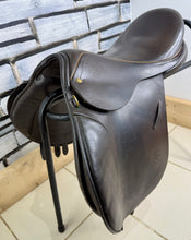 Load image into Gallery viewer, 17” Wide Barnsby Pony Club GP Saddle - Brown
