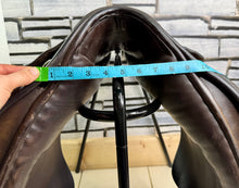 Load image into Gallery viewer, 18” Medium Ideal Jessica Dressage Saddle - Brown