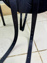 Load image into Gallery viewer, 17 1/2” Medium Heritage Yin-Yang Dressage Saddle - Black