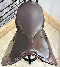 Load image into Gallery viewer, 15 1/2” MW Black Country Pony GP Saddle - Brown