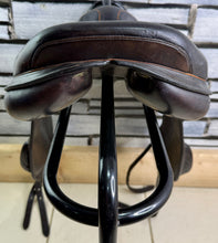 Load image into Gallery viewer, 17” Medium - MW Equipe Expression Monoflap Jump Saddle - Brown
