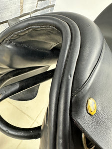 17” MW Excelle Dressage Saddle - Black