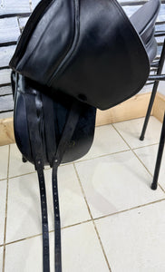 17” MW Kieffer Wien DL Professional Dressage Saddle - Black