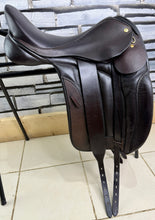 Load image into Gallery viewer, 17” Wide Black Country Vinici Monoflap Dressage Saddle - Brown