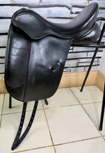 Load image into Gallery viewer, 18” MW Ideal Suzannah Dressage Saddle - Black