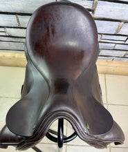 Load image into Gallery viewer, 17 1/2” MW Ideal Suzannah Dressage Saddle - Brown