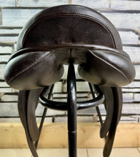 Load image into Gallery viewer, 18” Wide Black Country Working Hunter Saddle - Brown