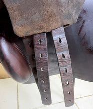 Load image into Gallery viewer, 16”-16 1/2” Medium (33) Prestige Roma Jump Saddle - Brown
