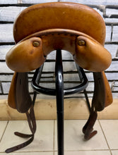 Load image into Gallery viewer, 17” Wide Butet Monoflap Cross Country Jump Saddle - Brown/Tan