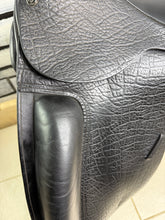Load image into Gallery viewer, 17” Medium County Saddlery Fusion Dressage Saddle - Black