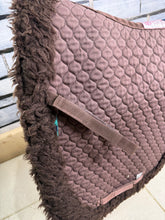 Load image into Gallery viewer, S/H Nuumed Full Wool Rolled Edge WH Numnah -Brown- XL