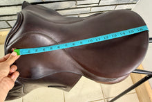 Load image into Gallery viewer, 17” Wide Jeffries Falcon Hawk Event GP Saddle - Brown