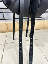 Load image into Gallery viewer, 17” MW Ideal Suzannah Dressage Saddle - Black