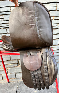 16 1/2” MW Oakfield WH/VSD Saddle - Brown